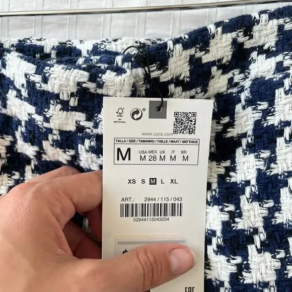 NWT Zara Wonderland Kerry Tweed High Waist Houndstooth Shorts Black Women Size M - Picture 4 of 6